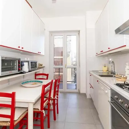 Turati 74 * トリノ